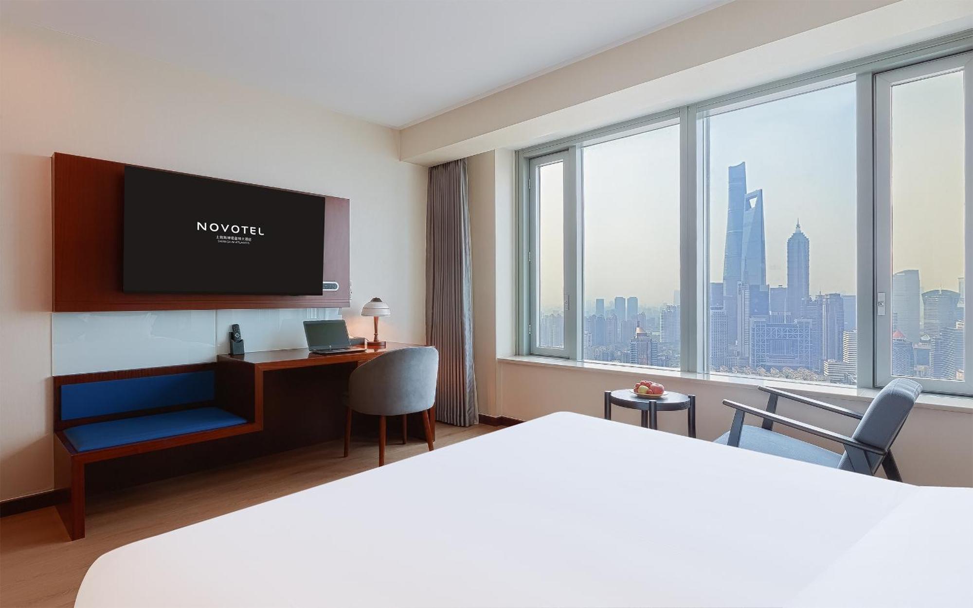 Novotel Atlantis Shanghai - Breakfast In The Clouds With River View In The Revolving Restaurant & 24Hours Free Self-Laundry Exterior photo